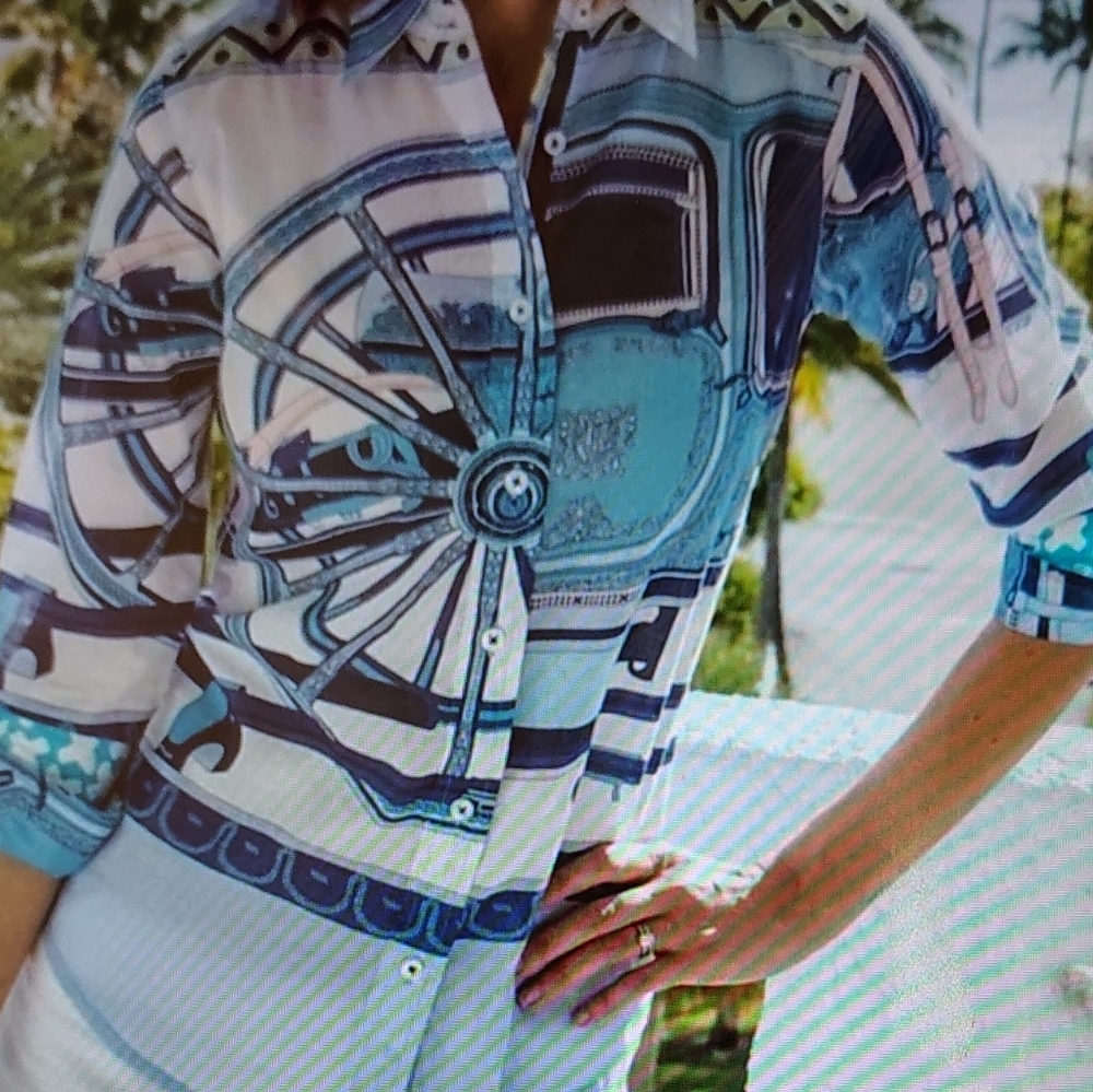 NWT TIZZIE SEAHORSE COTTON 3/4 SLV BUTTON UP FLIP CUFF 3/4 TOP WOMEN'S Size XS. - Picture 7 of 8